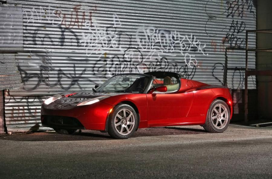  Tesla Roadster Over Unpaid Bill Magna Sues 2008 года  (фото 1 из 11)